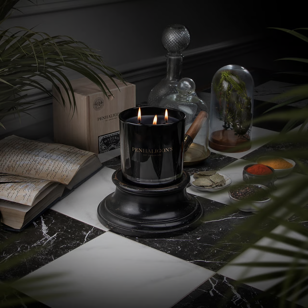 MADURO LEAF - Candle