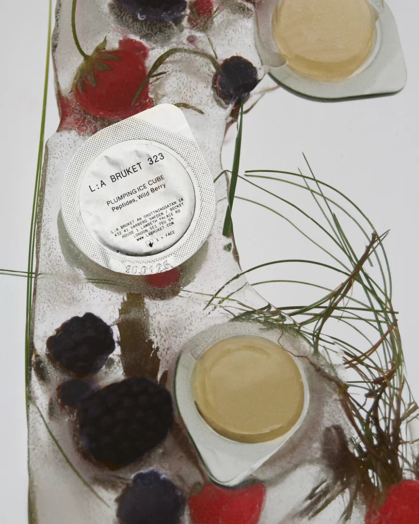 323 PLUMPING ICE CUBE - Peptides / Wild Berry