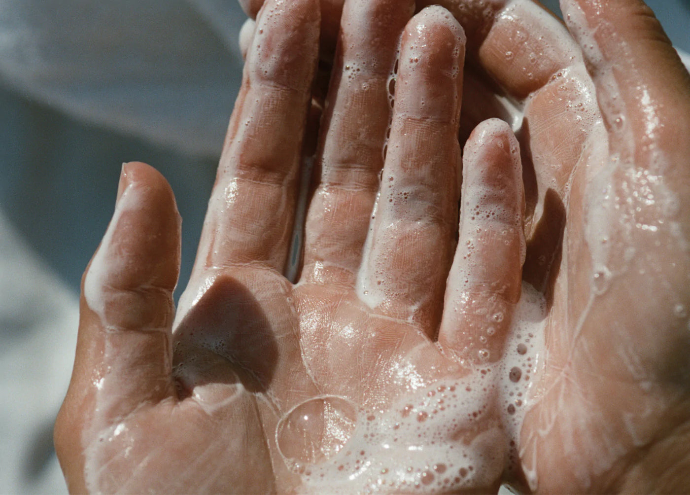 104 HAND & BODY WASH - Bergamot / Patchouli